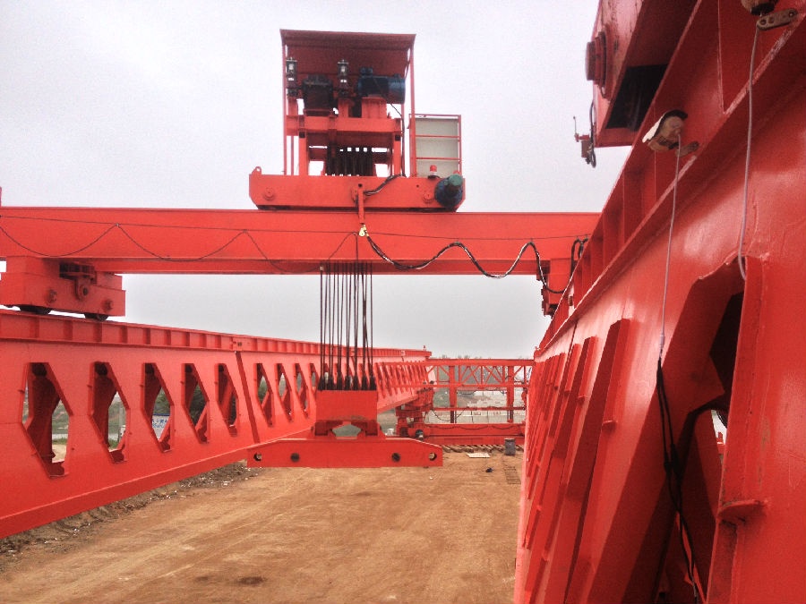 安裝架橋機(jī)安全監(jiān)控管理系統(tǒng)現(xiàn)場(chǎng)二