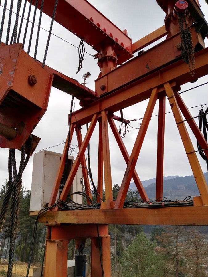 起重機安全監控系統安裝現場圖五